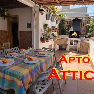 ático, Terraza Y Bbq, Metro Bcn, Park Güell Aparthotel